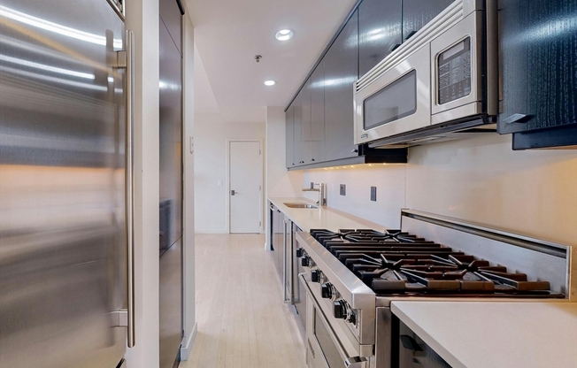 2 beds, 2 baths, 1,050 sqft, $6,500, Unit 804