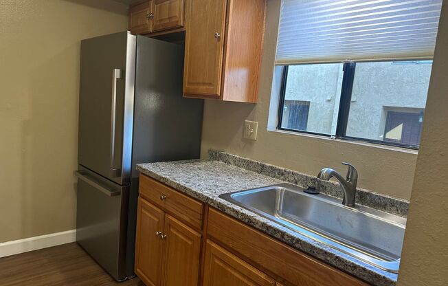 2 beds, 1.5 baths, 925 sqft, $1,525, Unit Unit D