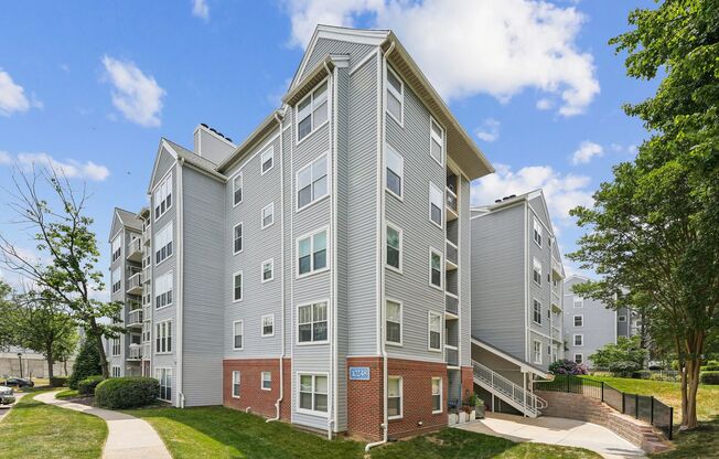 Beautiful 2-bedroom condo!