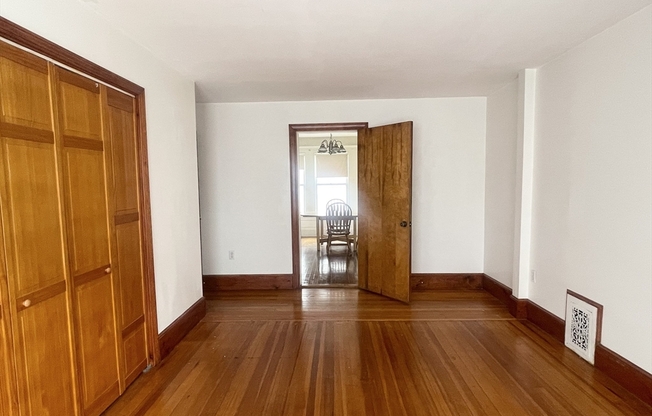 3 beds, 1 bath, $2,400, Unit 1