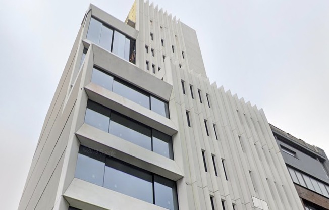 455 W 19 ST