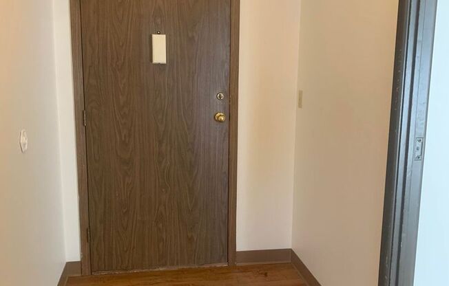 3 beds, 3 baths, 1,022 sqft, $1,125, Unit 1502-25