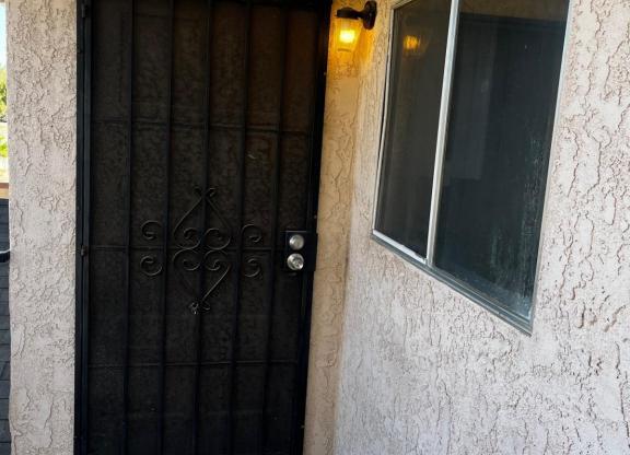 42737 42 ST W