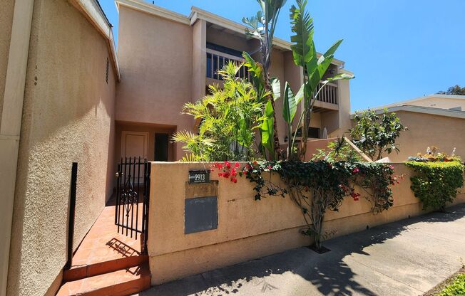Fullerton 3 Bedroom Townhouse