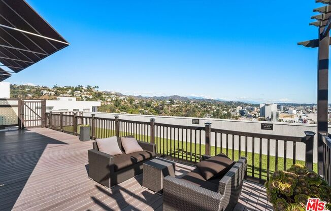 1 bed, 2 baths, 1,260 sqft, $3,700, Unit 507