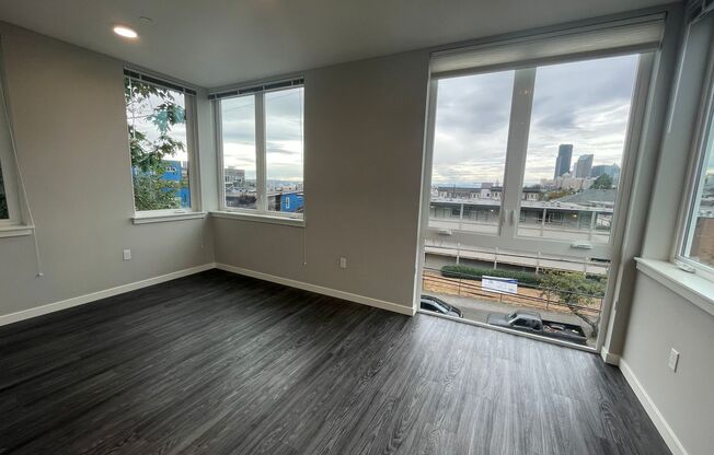 2 beds, 1 bath, 586 sqft, $2,240, Unit 308