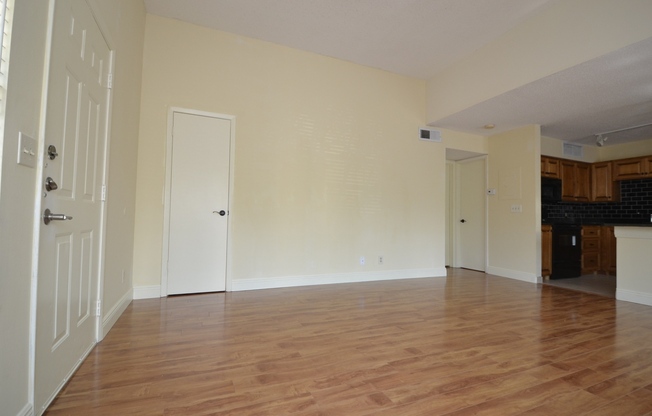 1 bed, 1 bath, $1,375, Unit # 204