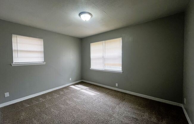 3 beds, 1.5 baths, 1,033 sqft, $1,200, Unit 316 Nw 83-1