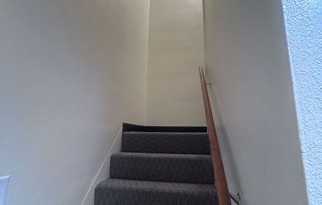 2 beds, 1 bath, 900 sqft, $1,500, Unit 42