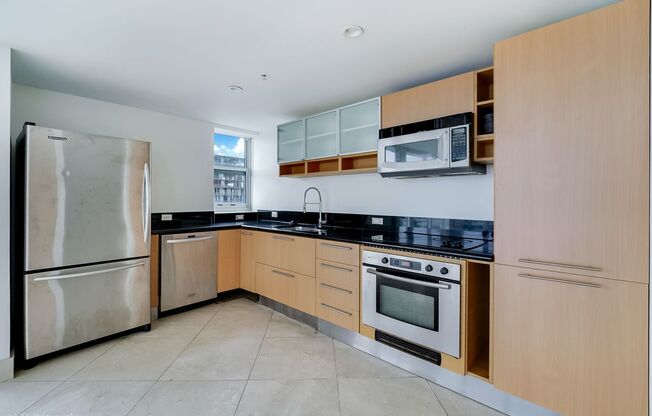 Spacious 3-Bedroom Bayfront Residence in North Bay Village