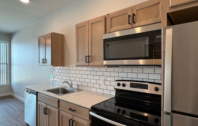 Studio, 1 bath, 532 sqft, $1,400, Unit WR 305-312