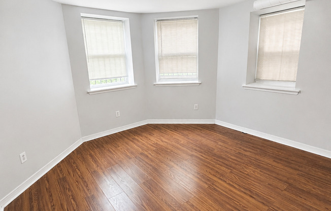 2 beds, 1 bath, 700 sqft, $1,550, Unit 1422-A