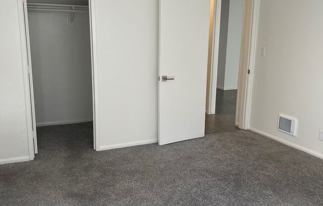 1 bed, 1 bath, 792 sqft, $1,975, Unit 06