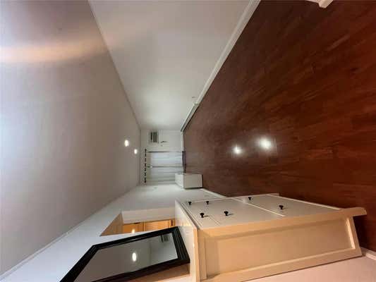 1 bed, 1 bath, 125,782 sqft, $2,150, Unit 1