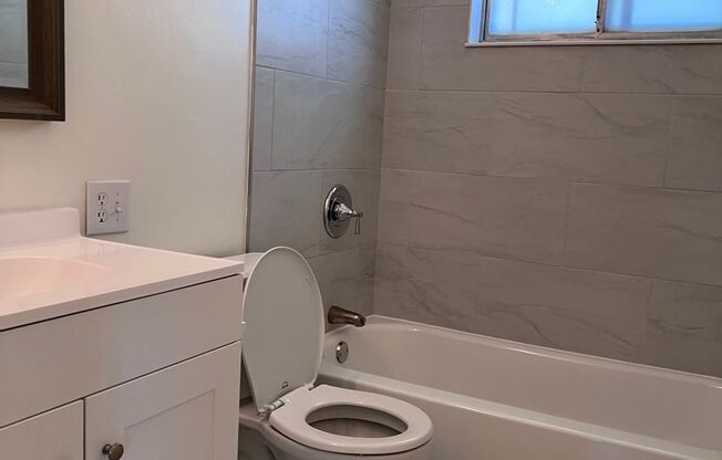 4 bed 2 bath Arvada Home