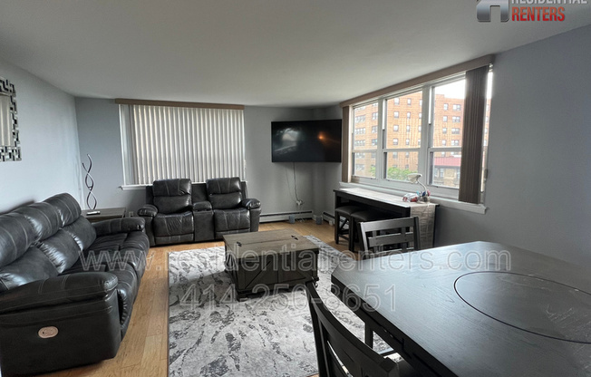 1707 N Prospect Avenue Unit 16B