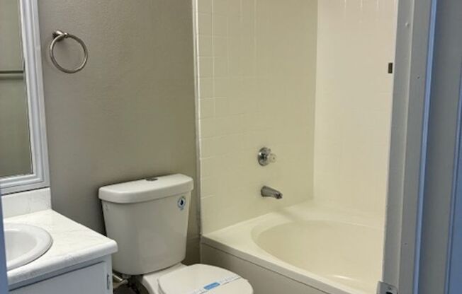 2 beds, 2 baths, 997 sqft, $1,500, Unit MA 131