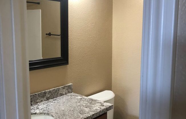 2 beds, 2 baths, 900 sqft, $2,800, Unit 416