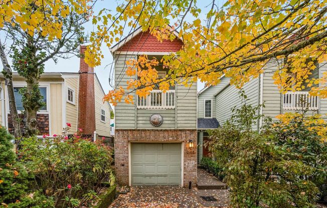 $500 move-in special! Unique 2-bdrm/2.5-bath duplex w/ A/C—Private patio, storage, garage w/ washer/dryer