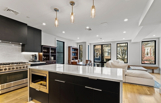 8 MERCER