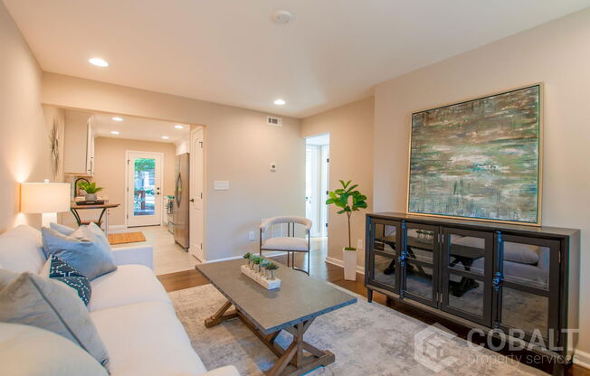 258 FORKNER DR