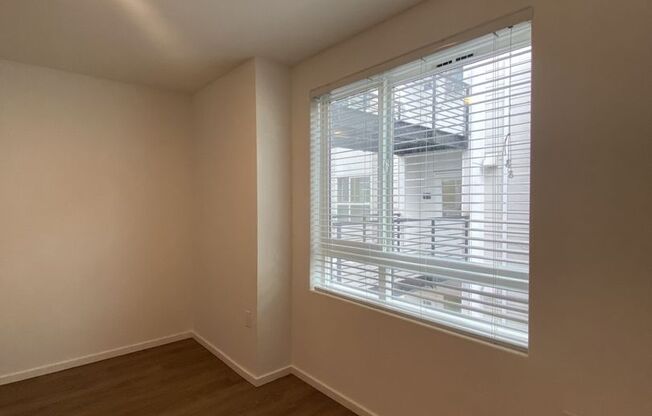 Studio, 1 bath, 175 sqft, $1,295, Unit 3308