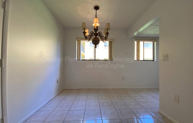 2713 OAK PARK WAY