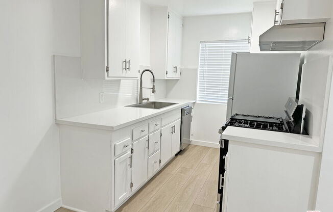 11915 JEFFERSON BLVD