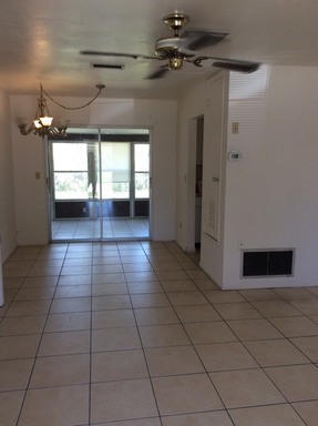 2 beds, 1 bath, $1,559