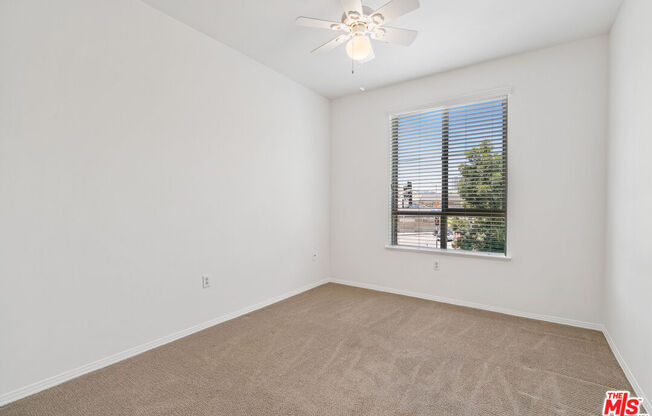 1 bed, 1 bath, 910 sqft, $2,900, Unit 355