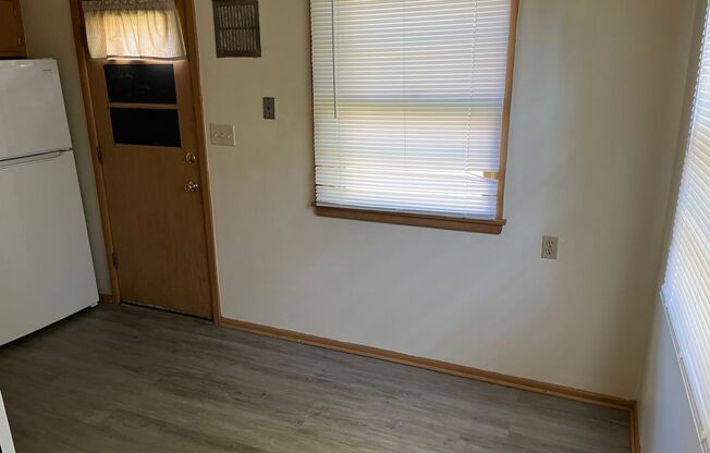 2 beds, 1 bath, 675 sqft, $995