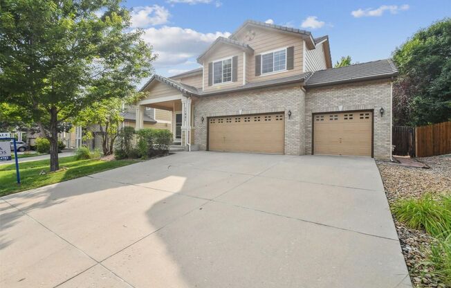 Like New 4br/2.5ba near I-25 & Lincoln Ave