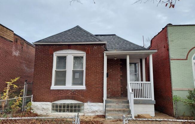1222 S. Boyle Avenue