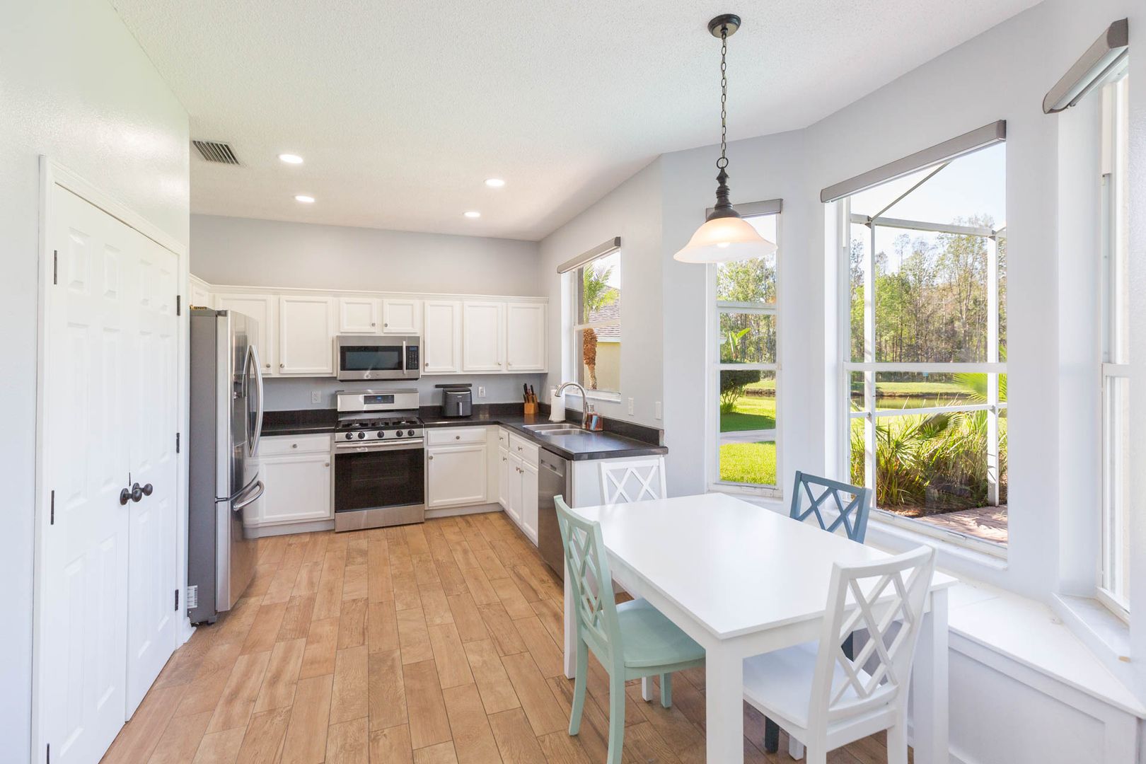 Wesley Chapel 4 Bed, 2.5 Baths + Loft, Pool and 2-Car Garage for Lease