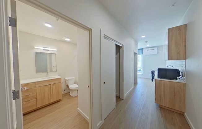 Studio, 1 bath, 314 sqft, $1,250, Unit 206