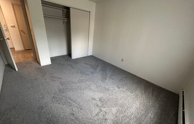 1 bed, 1 bath, $995, Unit 247