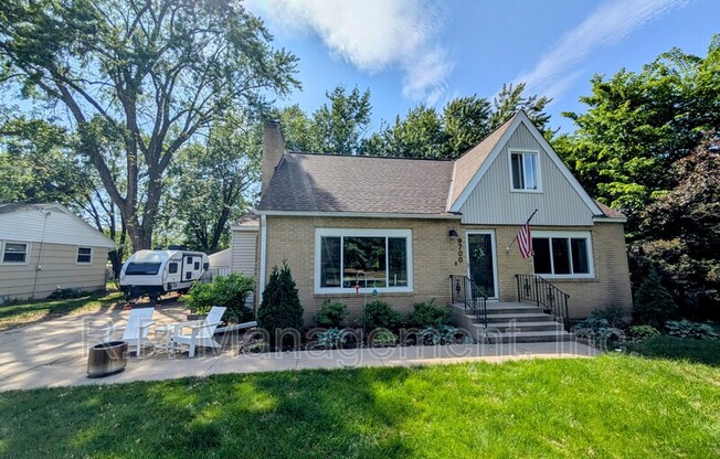 9700 14 AVE S