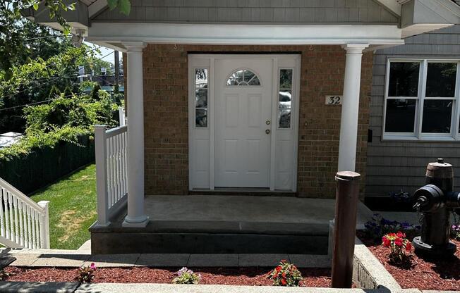 4 DUNBAR ST