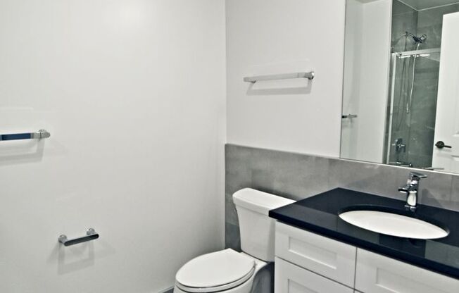 1 bed, 1 bath, 673 sqft, $3,050, Unit 3833-415