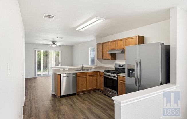 228 PEARL LK DR