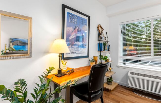 1 bed, 1 bath, 745 sqft, $1,975