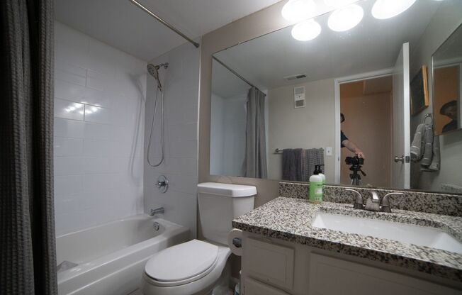 2 beds, 2 baths, $1,925, Unit # 104