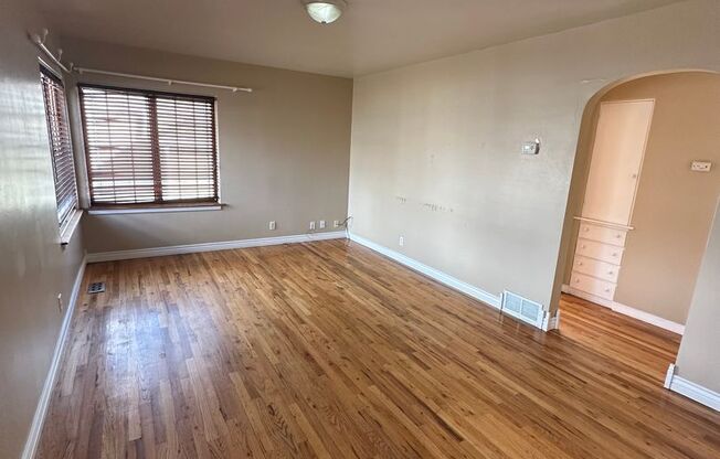 MOVE IN SPECIAL! $300 OFF FIRST MONTHS RENT WITH A SIGNED LEASE BY 5/1/2024 2 BEDROOMS, PLUS BONUS ROOM, 2 BATHROOM SINGLE FAMILY HOME
