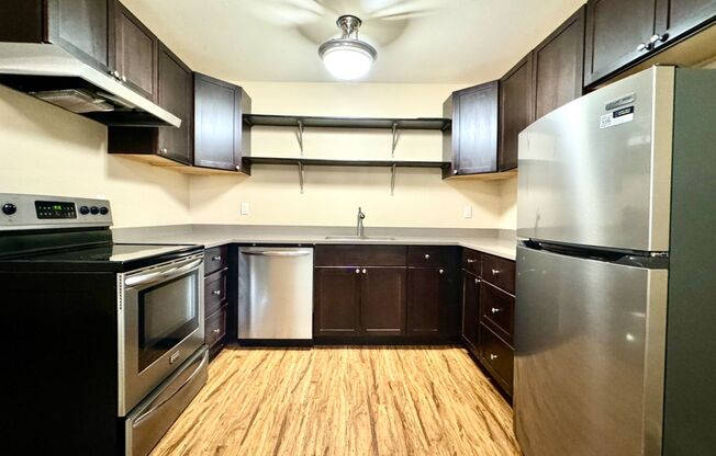 1626-1646 SE Ash St. Portland, OR 97214