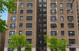 412 W 110 ST