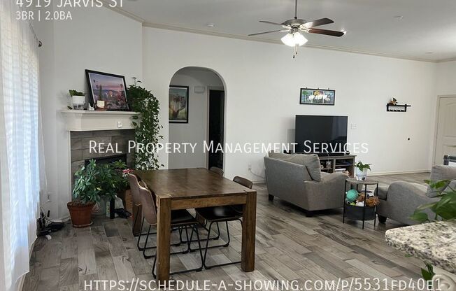 3 beds, 2 baths, 1,664 sqft, $1,795