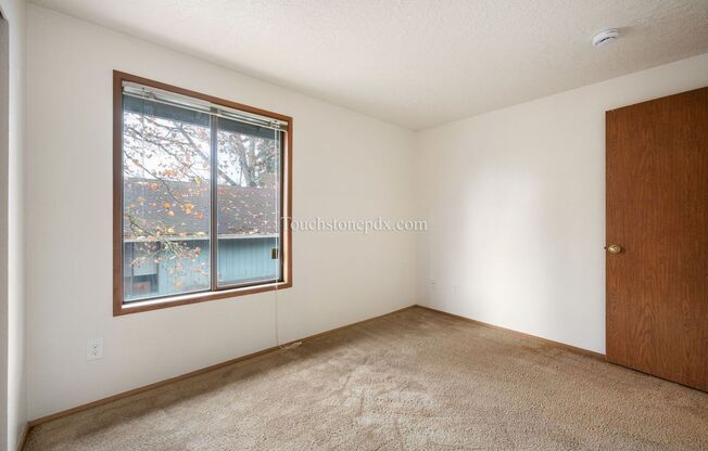 2 beds, 1.5 baths, $1,650, Unit 18190