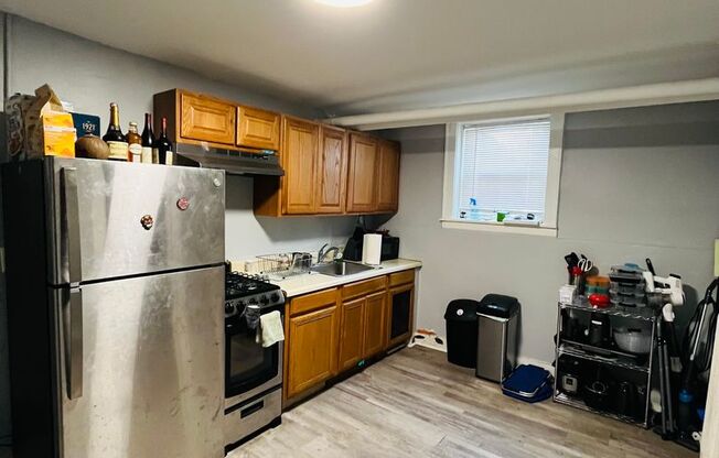 1 bed, 1 bath, 700 sqft, $1,195, Unit 8