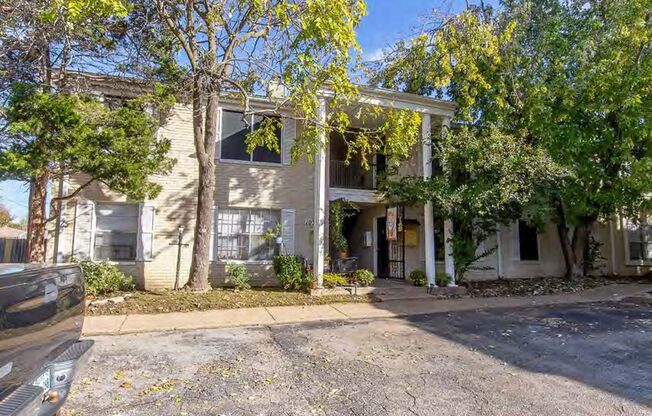 We have units move in ready! Give us a call (918) 749-7174
