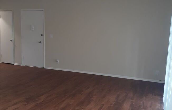 1 bed, 1 bath, $1,795, Unit 35